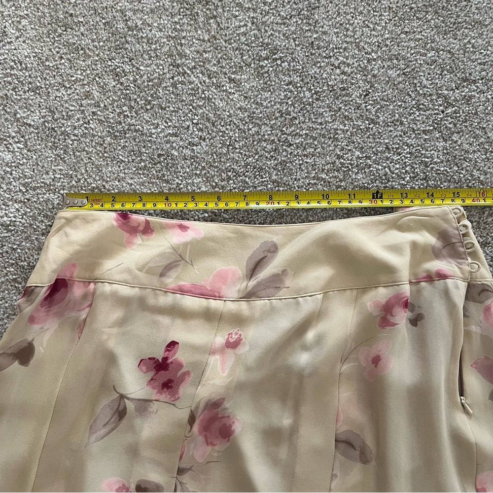 SOLD Rena Rowan 100% Silk Romantic Midi Skirt Cream base and Soft Pink floral - Picture 9 of 9